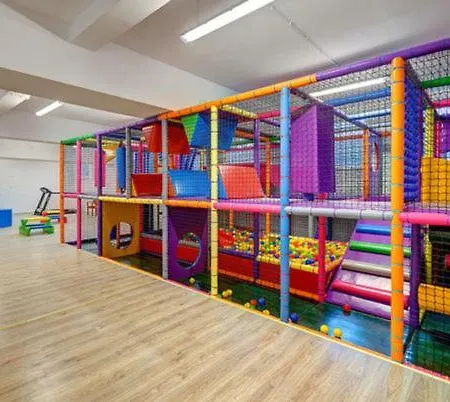 1b Niebieskie Z Basenem Krytym, Odkrytym, Sala Zabaw, Animacjami Apartamento *