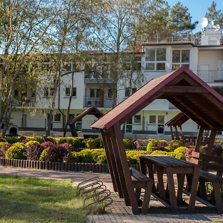 1b Niebieskie Z Basenem Krytym, Odkrytym, Sala Zabaw, Animacjami פודאובי