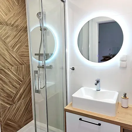 1b Niebieskie Z Basenem Krytym, Odkrytym, Sala Zabaw, Animacjami *