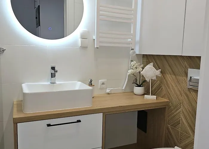 1b Niebieskie Z Basenem Krytym, Odkrytym, Sala Zabaw, Animacjami Apartament Poddąbie